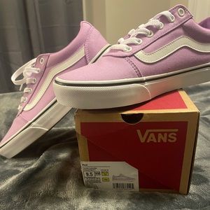 Women Vans. Canvas lavender